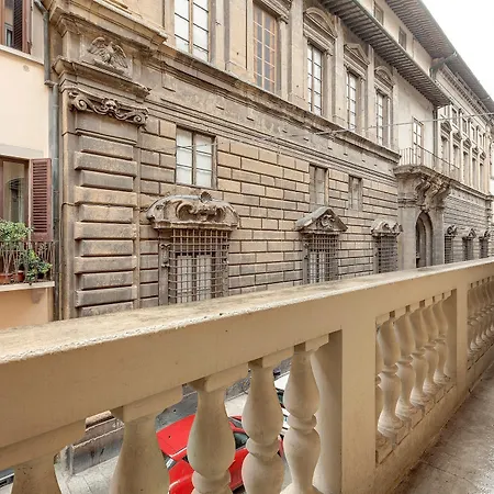 アパート Proconsolo 9d *