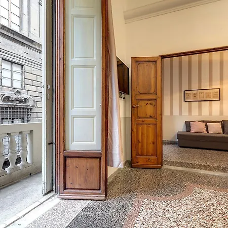 アパート Proconsolo 9d *